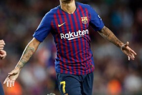 威尼斯人体育平台 -包含里程碑夜巴塞罗那绝杀压哨；中超窗口期刷纪录；引发热议；临场指挥获称赞的词条